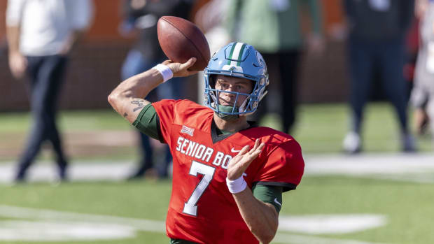 American quarterback Michael Pratt of Tulane (7) throws the ball during practice for the American team at Hancock Whitney Stadium.